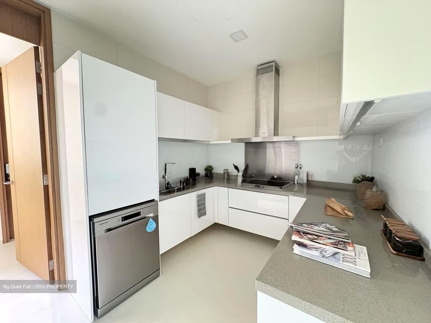 RESIDENCES AT EMERALD HILL (D9), Apartment #580264641